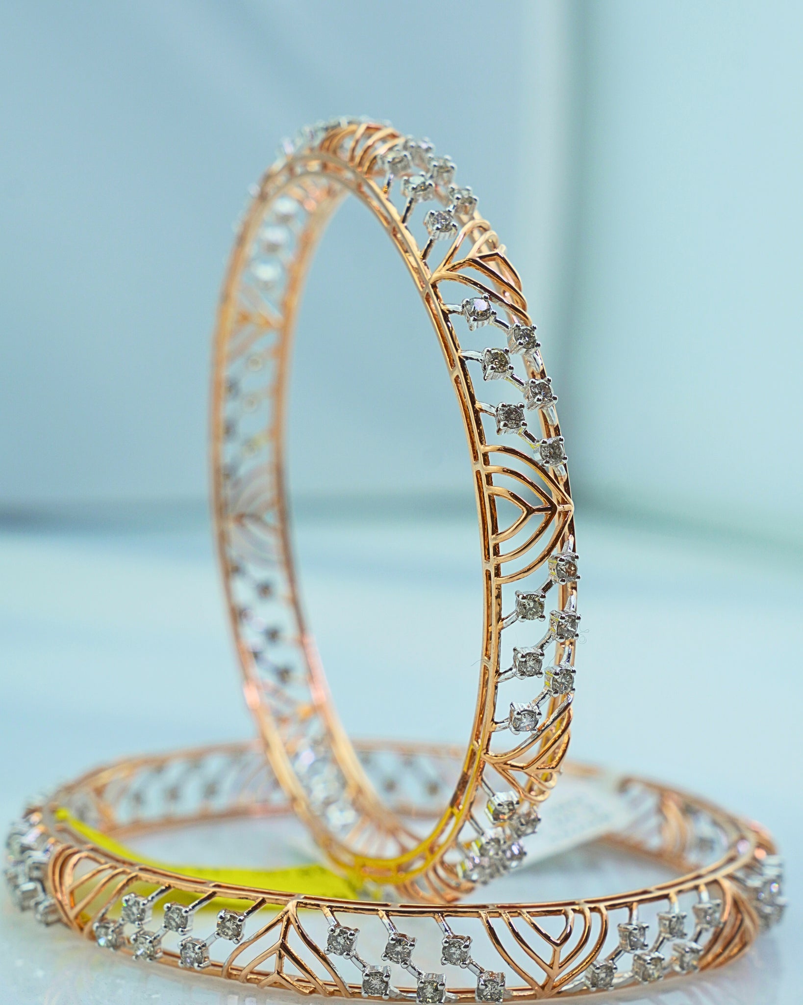 BANGLES (4.20)