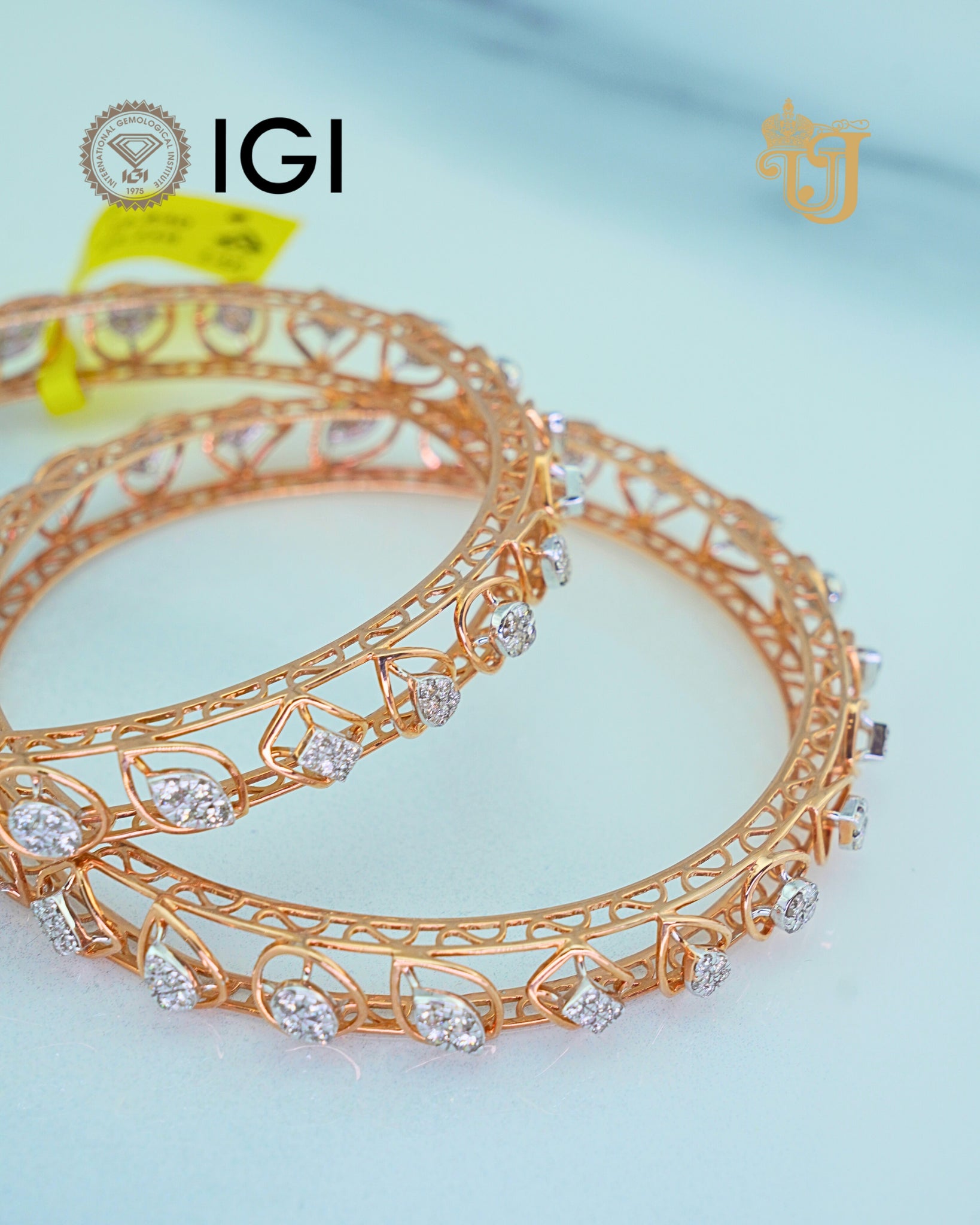 BANGLES (8.12)