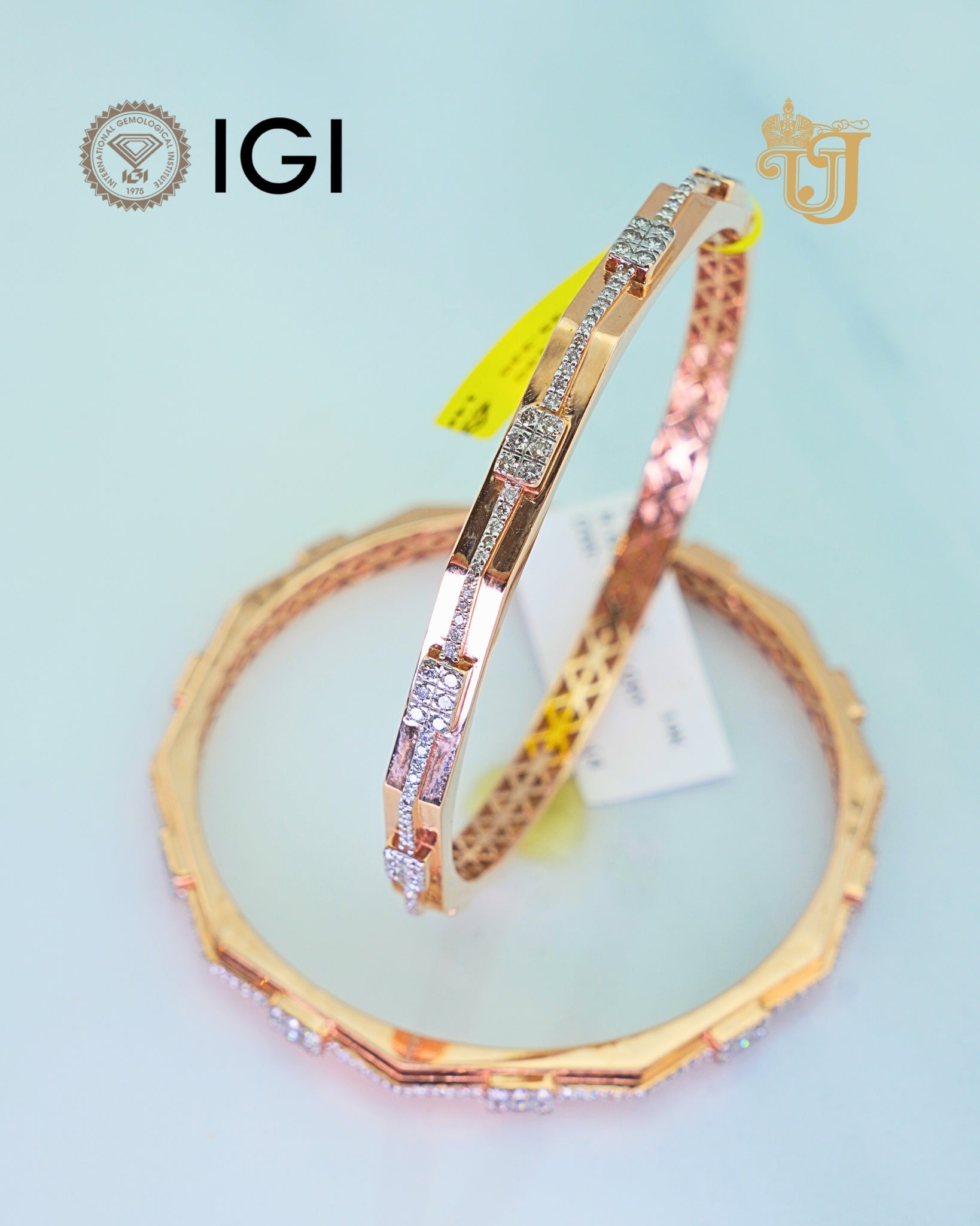 BANGLES (4.30)